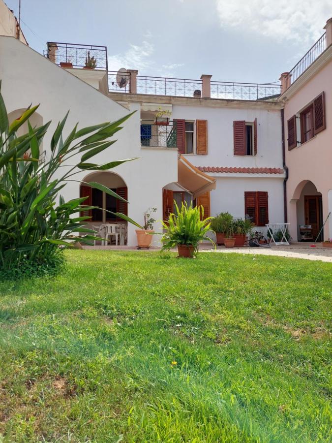 Appartamento Primo Piano Lungomare Santa Maria Navarrese Kültér fotó